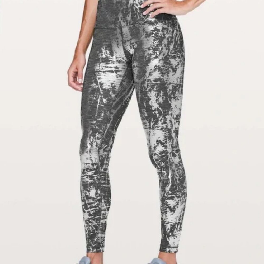 Lululemon Wunder Under HR 28” legging Color: Crinkle Heathered High Shine Size 8